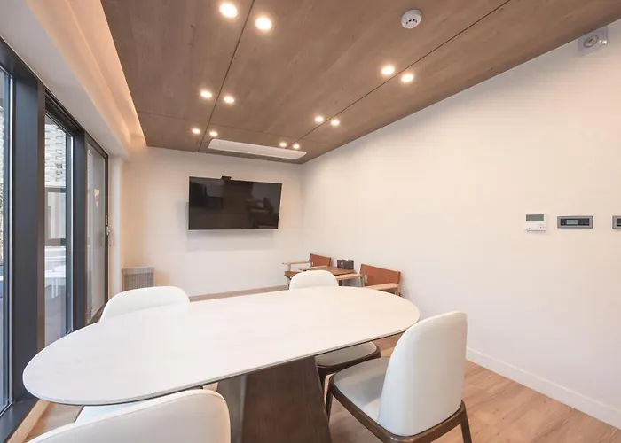 H-avenue Haeundae Отель Пусан