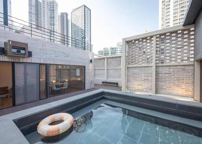 H-avenue Haeundae Отель