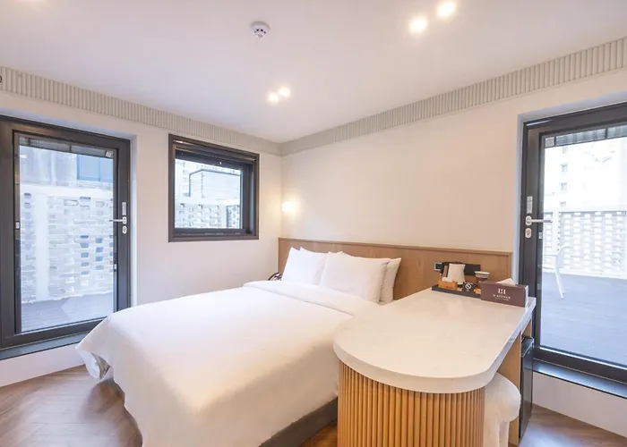 Отель H-avenue Haeundae 2*