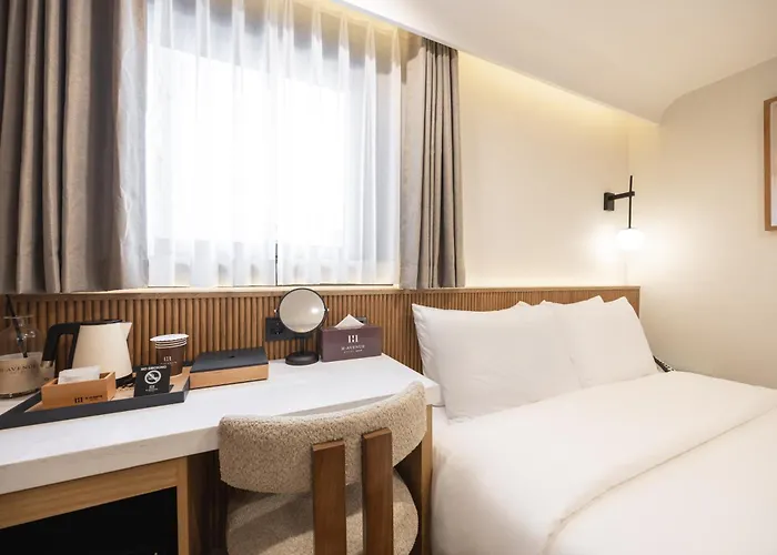 H-avenue Haeundae Отель 2*