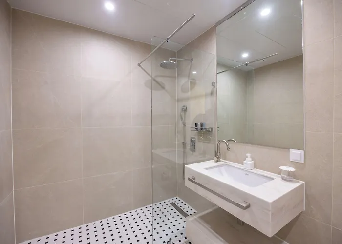 H-avenue Haeundae Hotel 2*